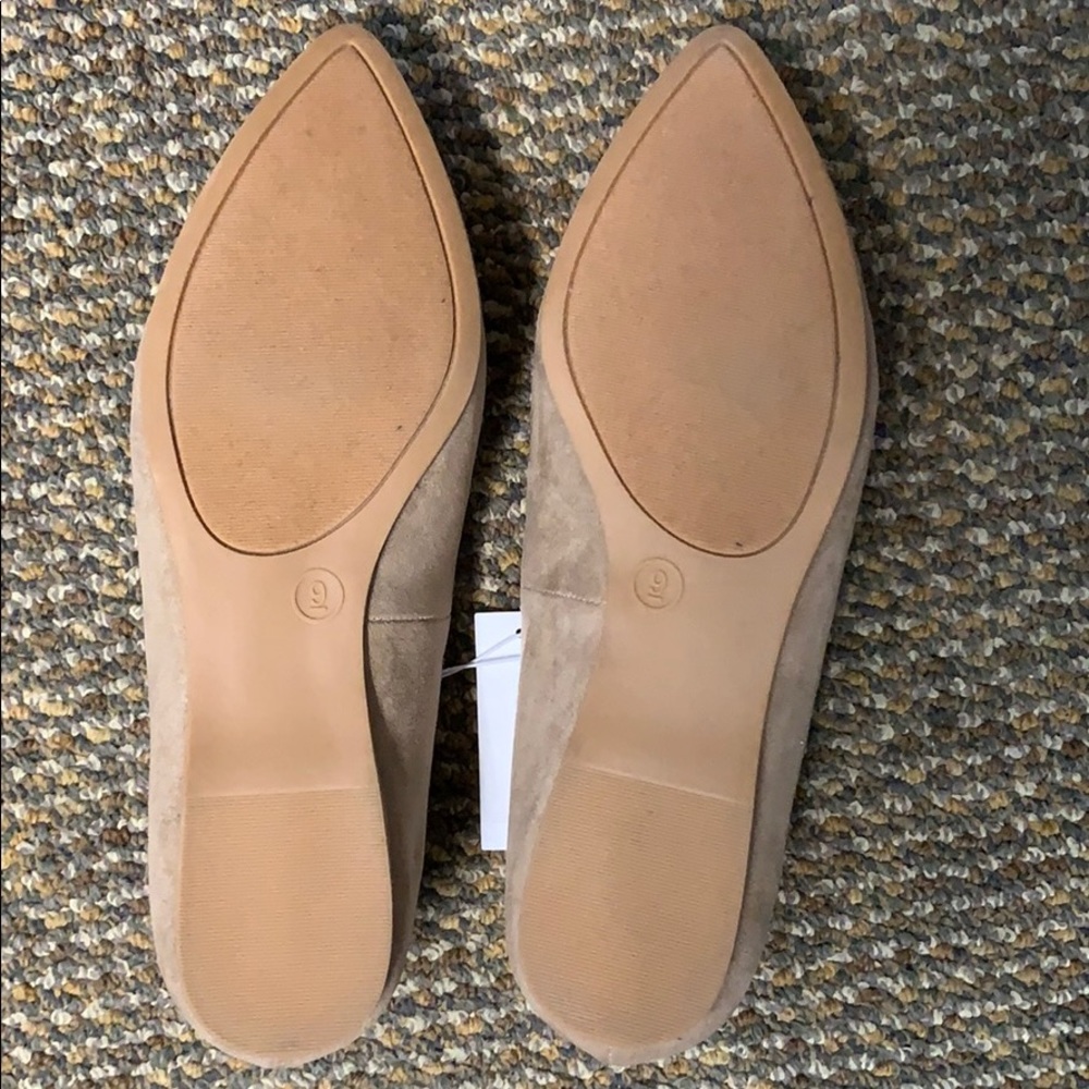 Tan Flats - Picture 5 of 5